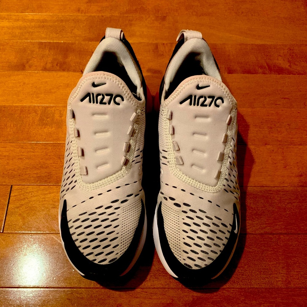 Nike women’s air max 270 sneakers shoes 6.5 used